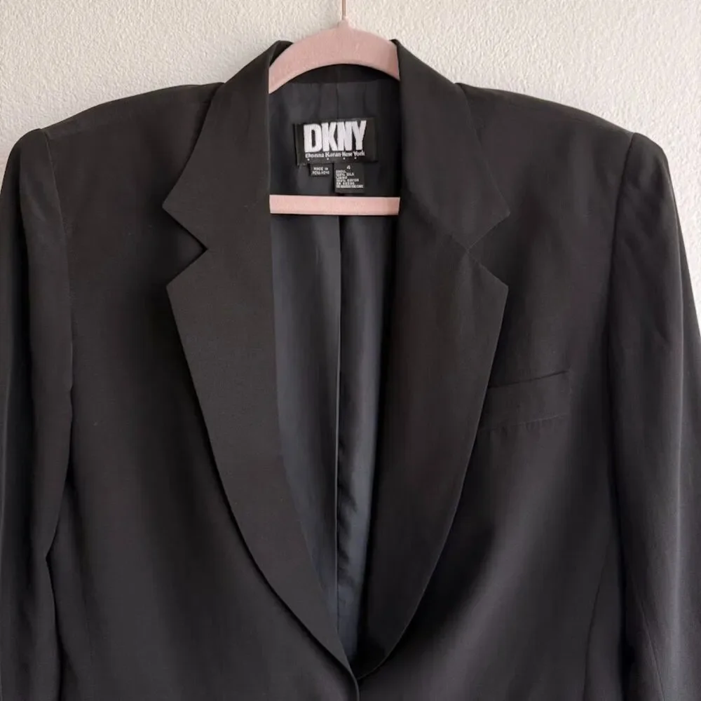Vintage DKNY 100% Silk Notch Collar Blazer in Black with Gold Button size 4